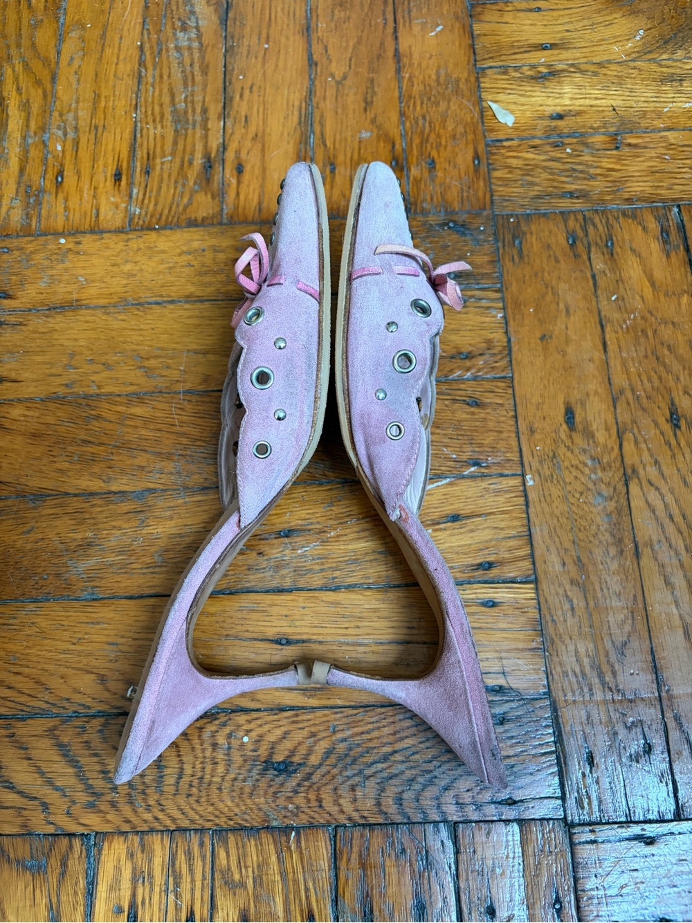 RARE Prada Pink Suede Pointed Toe Grommet Mule Heels with bows - Picture 4 of 5